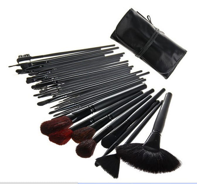 32pcs Black Makeup Brush Set Colour Zone Cosmetics