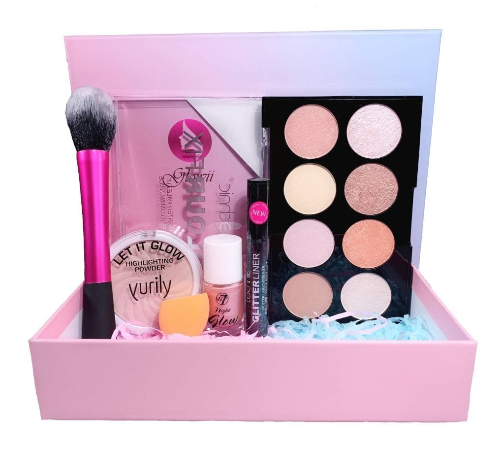 beauty-box-15-colour-zone-cosmetics
