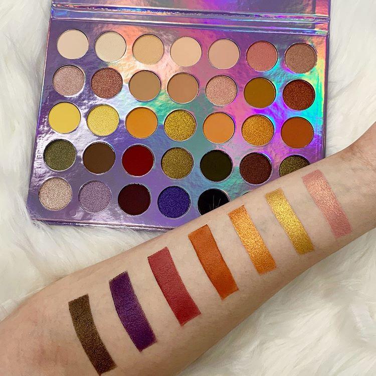 Profusion 35 Colours Eyeshadow Palette - Frostbite 1