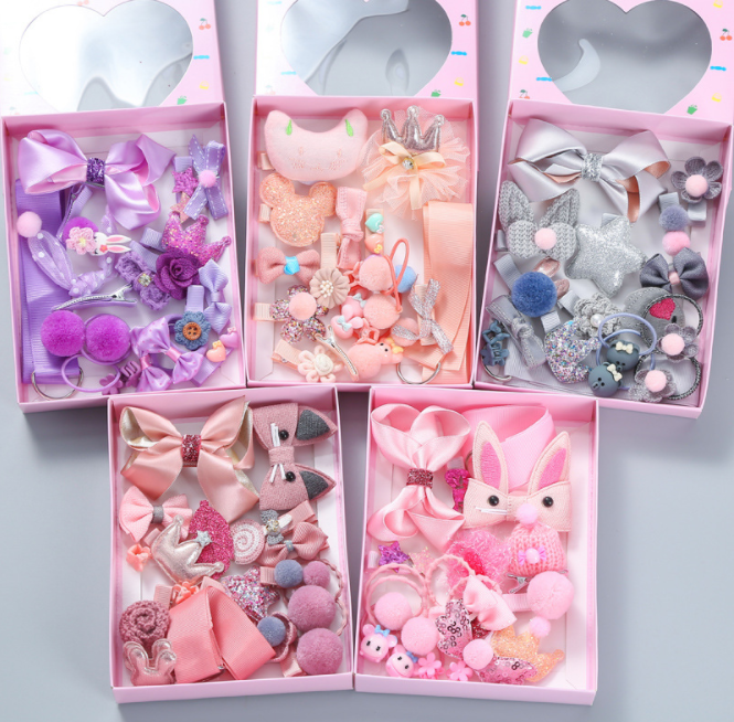 18pcs Girls Hair Accessories Pink Heart Boxed Gift Set (various colours