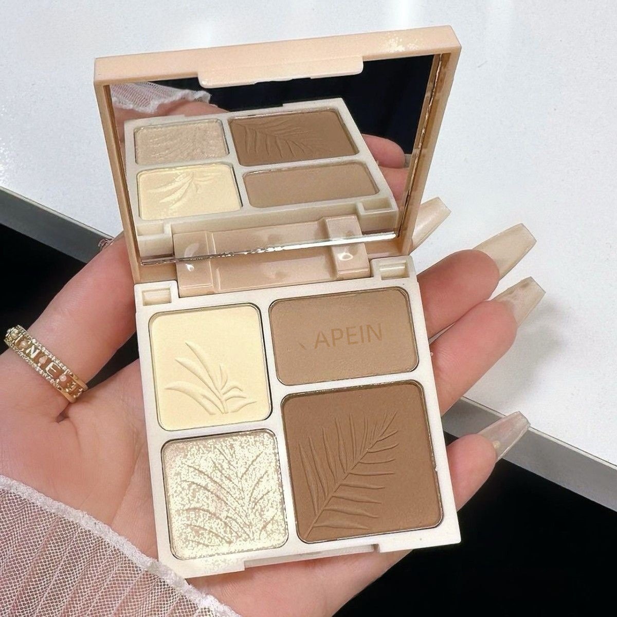Kapeine 4 Colours Face Contour Highlighter Palette 02 1